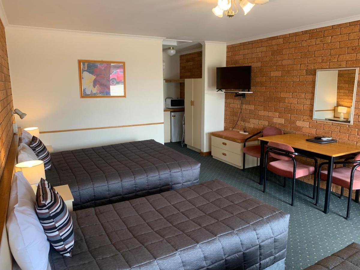 Newell Motor Inn Narrandera Dış mekan fotoğraf