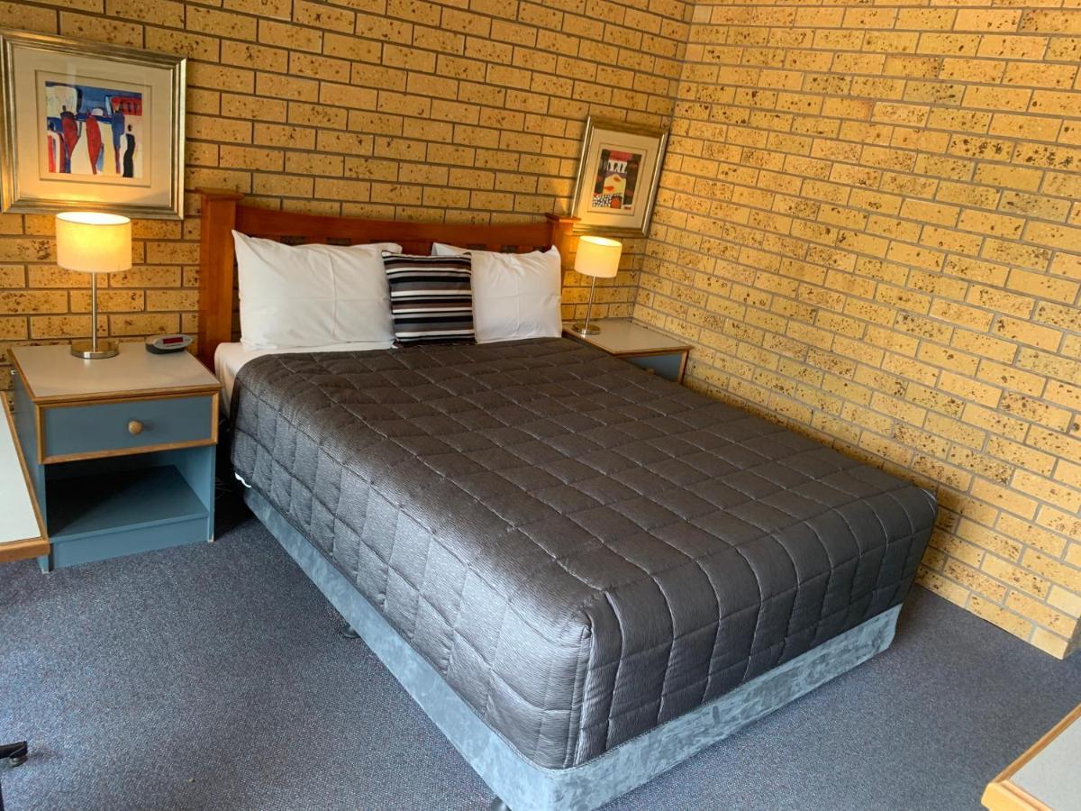 Newell Motor Inn Narrandera Dış mekan fotoğraf