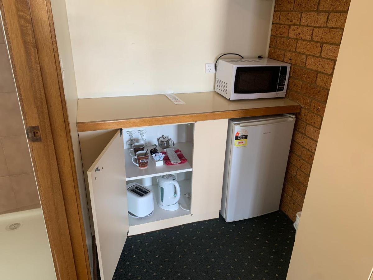 Newell Motor Inn Narrandera Dış mekan fotoğraf